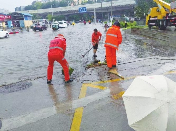 湖北迎梅雨期首轮强降雨 恩施6县市紧急避险转移411人